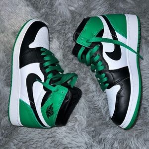 Boys Air Jordan 1 Retro High OG